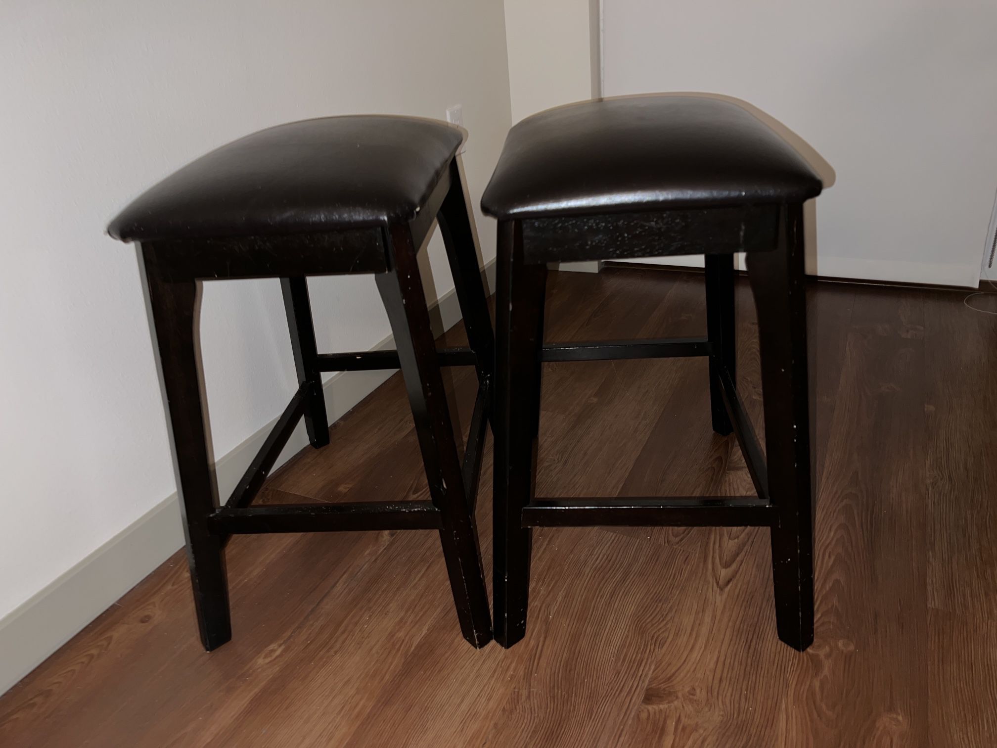 Set Of Brown Bar Stool Chairs