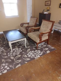 2 Chairs And Coffee Table 