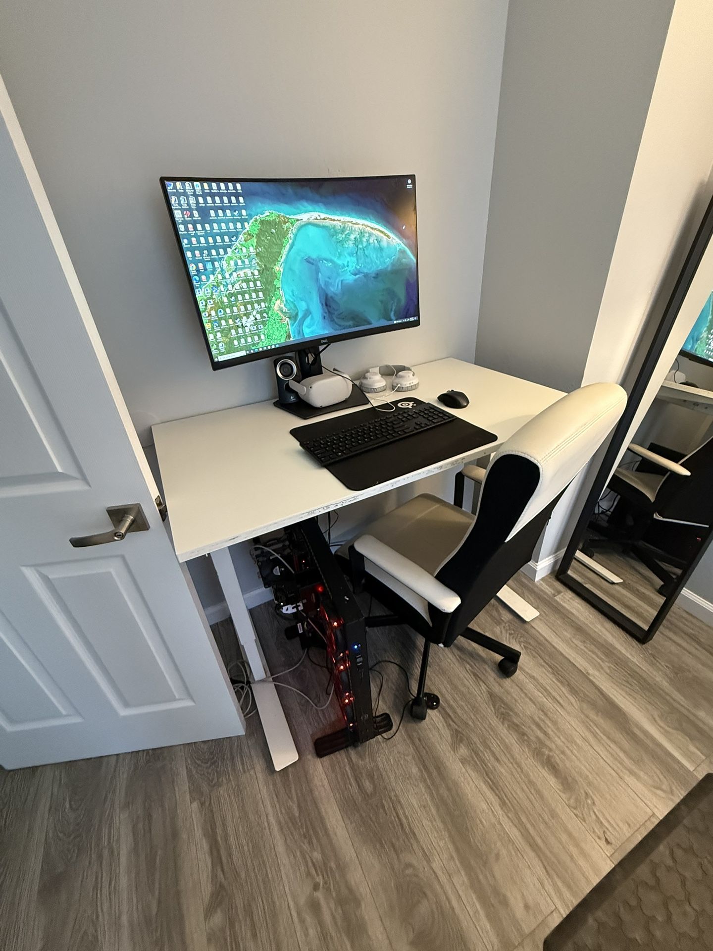 White Gaming Setup