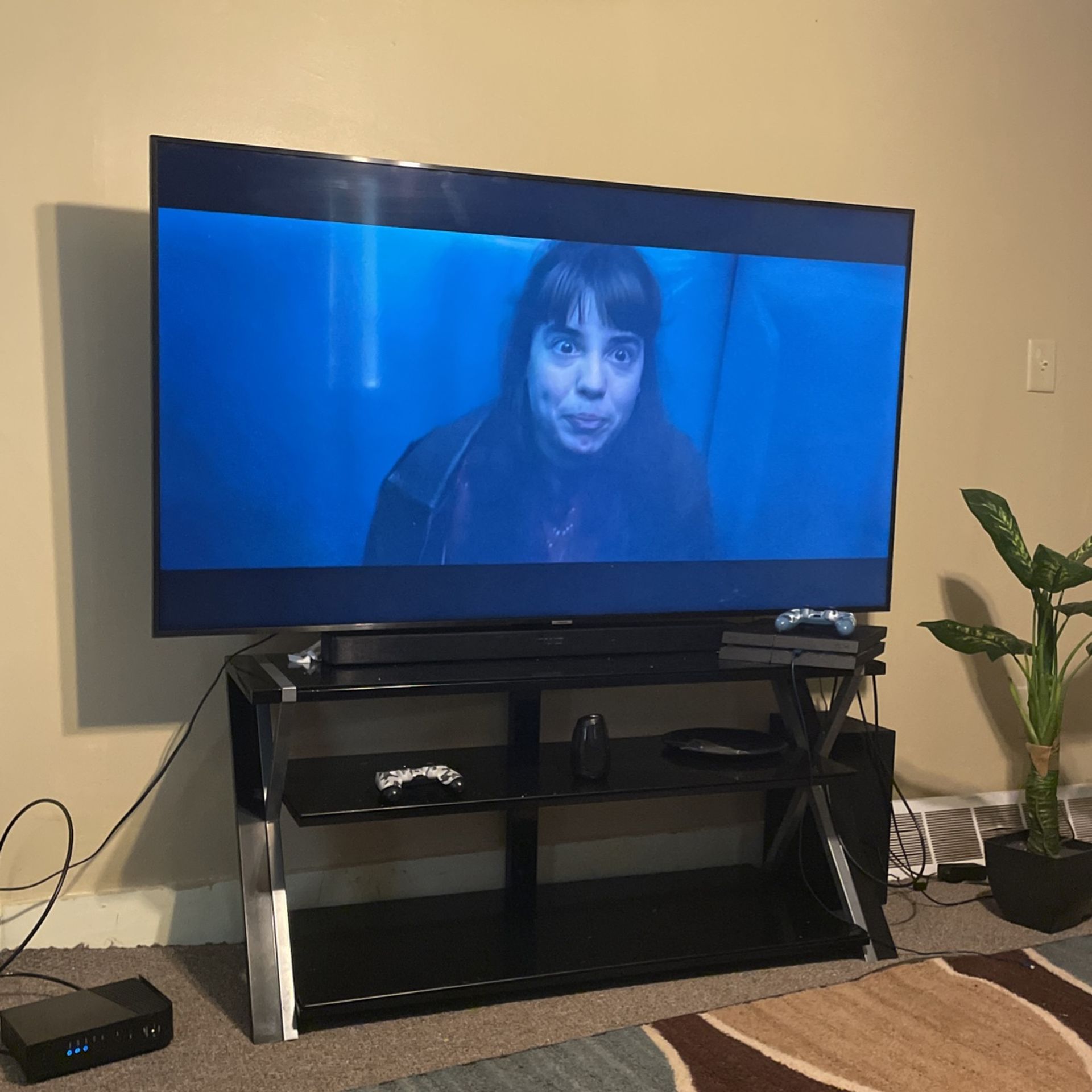 70 Inch Samsung Smart Tv And Stand Make Offer
