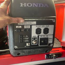 Honda EU2000 Inverter (Repairs Needed)