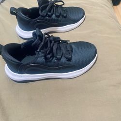 Nike Prototype 3.5 kids size  $40