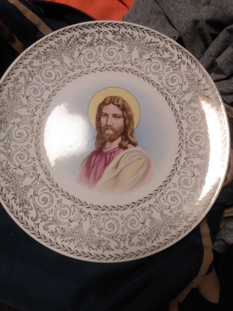 Vintage Jesus Hand Decorated In 22 Karat Gold Plate