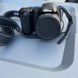 Nikon Coolpix Camera L330 With Case