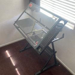 Art Table 