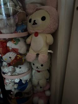 Rilakumma and Korilakumma plushies