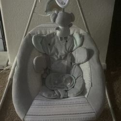 Baby Swing Like New In Perfect Condition