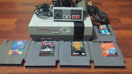 Nintendo console complete with games