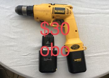 Dewalt drill w/charger