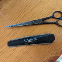 Philadelphia PA. Vintage Barbershop Scissor 