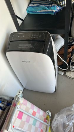 Honeywell 10,000 BTU Portable AC (With Hose & Remote) - Works Great!
