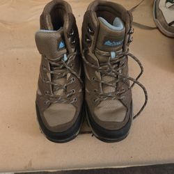 Women Hiking Boots 