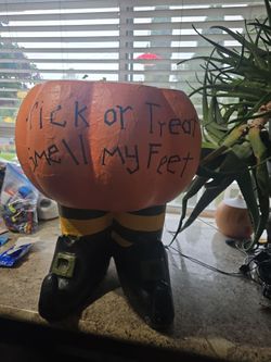 Halloween decorative candy holder
