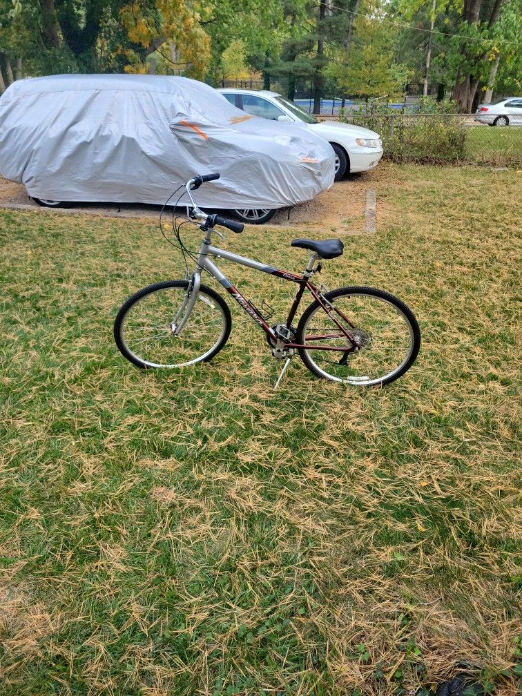 Hybrid Mountain Bike