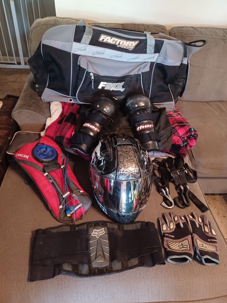 Iicon Motorcycle Or Outdoor Sports Helmet With FMX Large Bag With Accessories