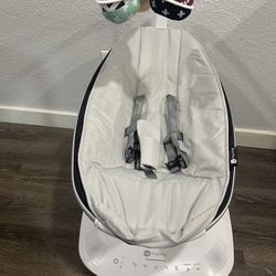 4moms MamaRoo Multi-Motion Baby Swing, Bluetooth Enabled with 5 Unique Motions, Grey