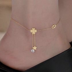 One Golden Stainless Steel Chain Plated With Cubic Zirconia Lucky Clover Pendant Anklet