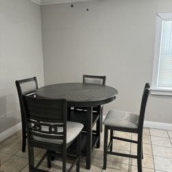 4 Person Dining Table / High Table