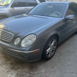 2006 Mercedes-Benz E-Class