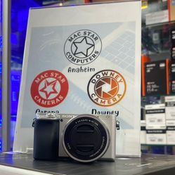 Sony A6400 With 16-50mm < Silver > 