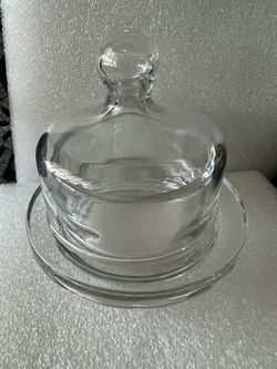 Crate & Barrel Clear Glass Mini 3.5” individual Butter/Oil/Cheese Dish w/ Lid