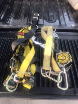 Retractable harness