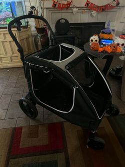 Pet stroller