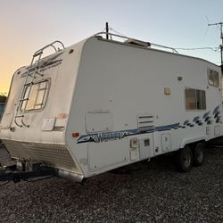 2005 ToyHauler Weekend Warrior