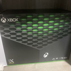 Xbox Series X 1TB Slightly used *willing To Take Offers* Need It Gone 