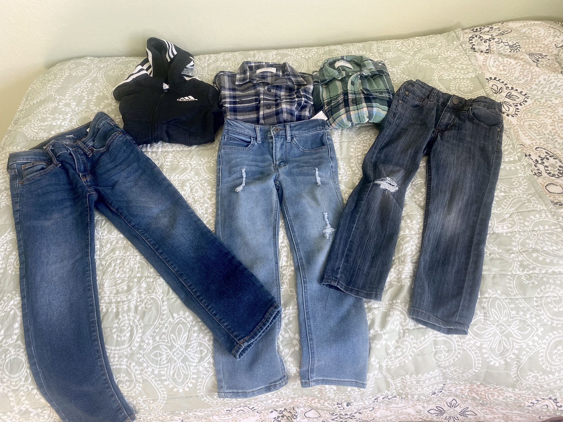 Boys Jeans + Shirts +Hoodie sz. 5/6