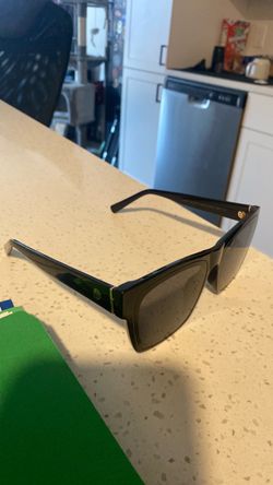 Maui Jim sun glasses 23$obo