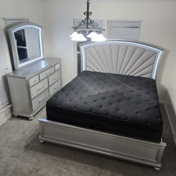 KING SIZE BED HIGH QUALITY 