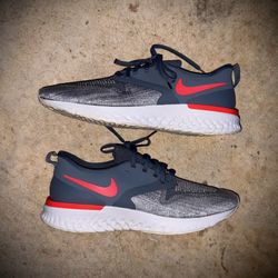 Nike Men’s Odyssey React Flyknit 2 Sz 8.5