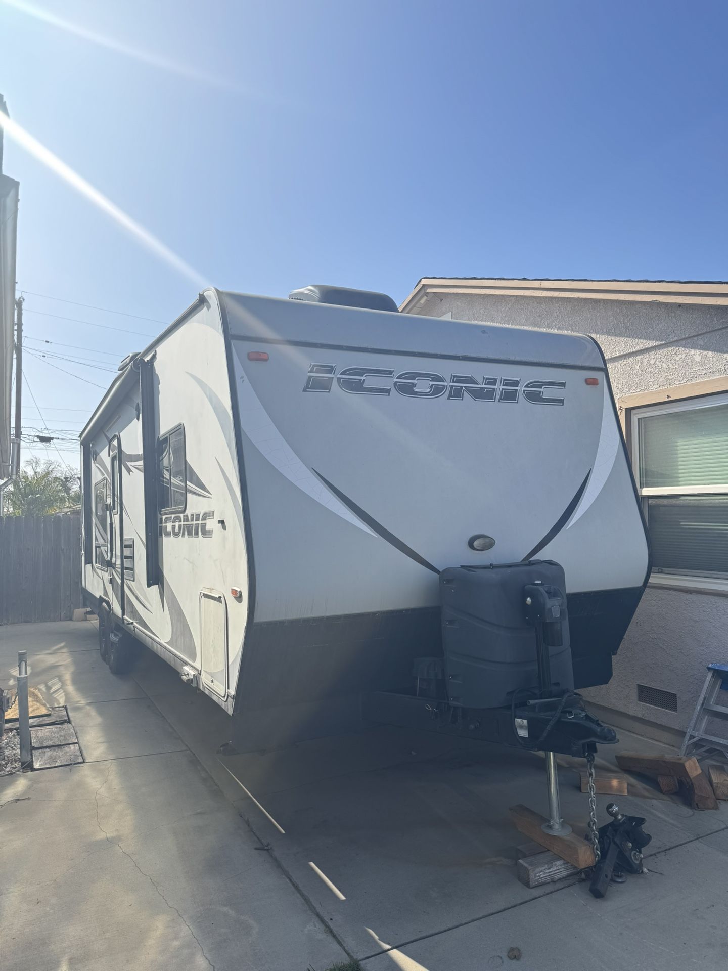 30ft 2017 Eclipse Iconic Toy Hauler