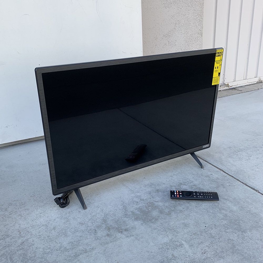 New in Box $90 VIZIO 32” Smart TV D-Series 720p Apple AirPlay, Chromecast Built-in, Screen Mirroring (D32h-J09)