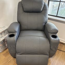 Grey Massage Recliner with Heat & Cup Holders (Needs New Remote)