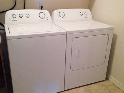 Washer Dryer Pair from Amana