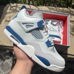 Jordan 4 “Military Blue” 
