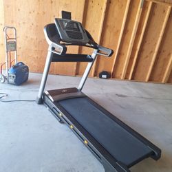 NordicTrack C990 Treadmill $760 FIRM