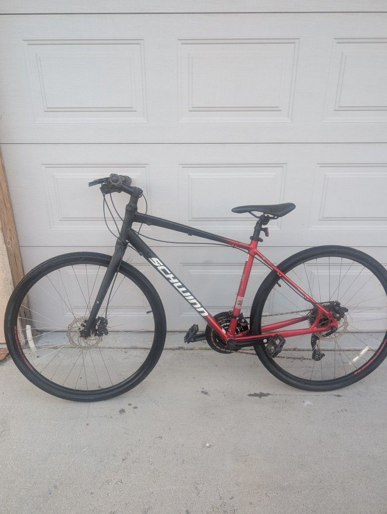 Schwinn Super Sport SE 700c Hybrid Bike Size M