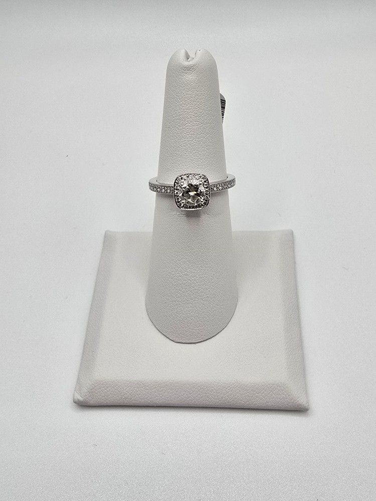 14kt White Gold Diamond Engagement Ring (Size 6)