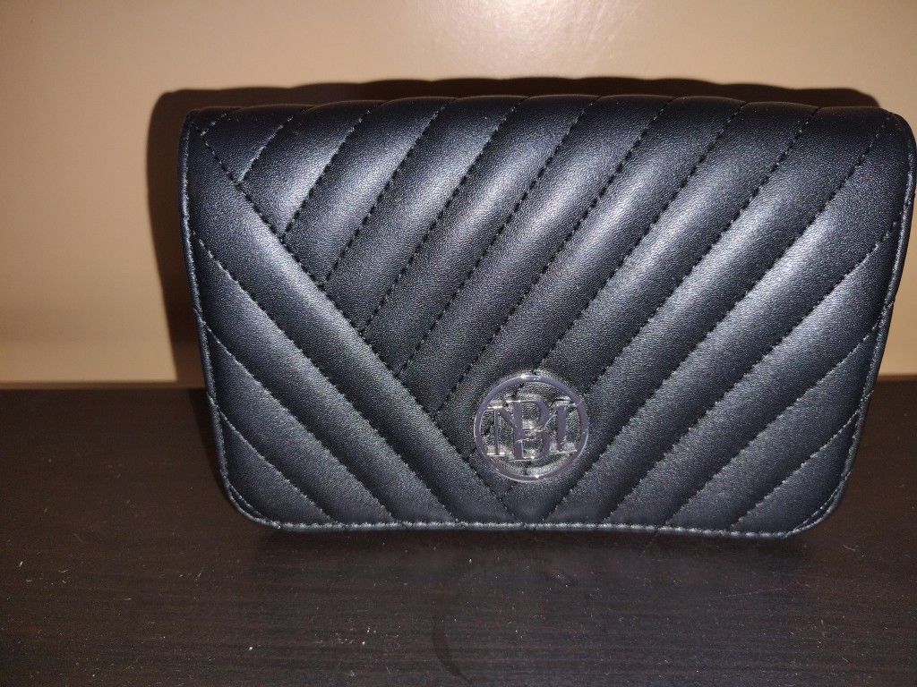 Women's Pulse In Black 5.00