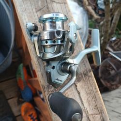 Okuma Alaris Spinning Reel