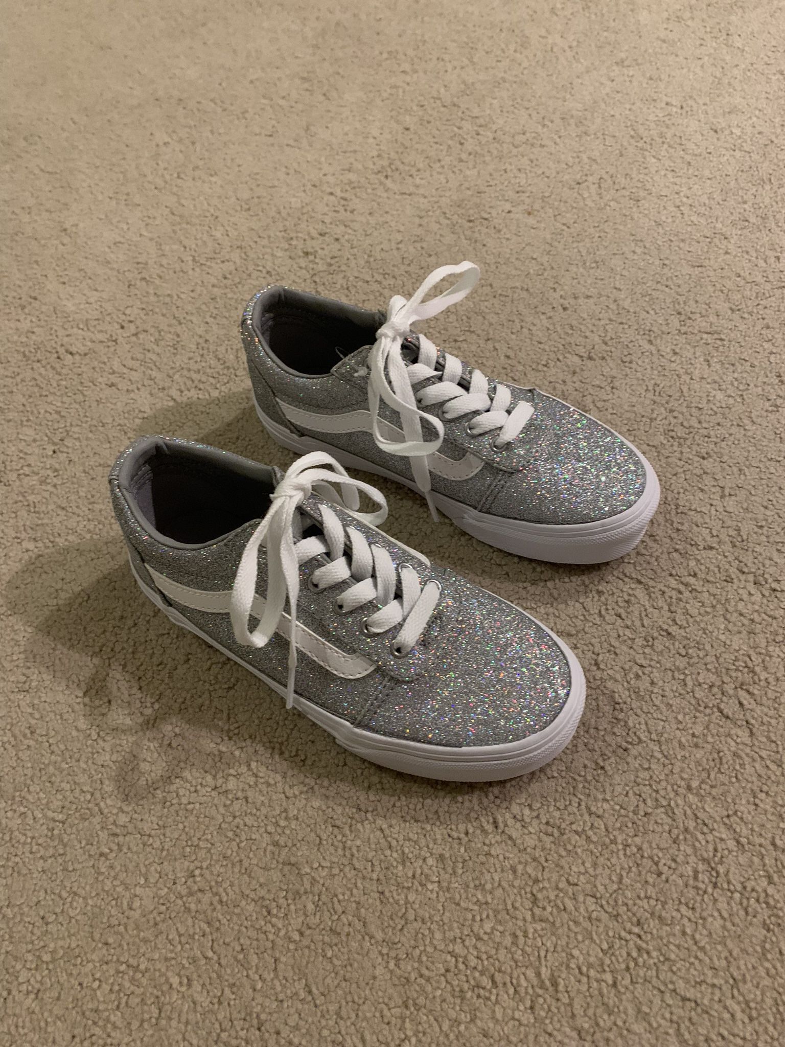 New Vans Ward Girls Shoes Size 1