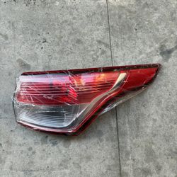 13-16 Ford Escape Passenger Side OEM Style Taillight
