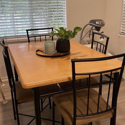 4 Seat Dining Table And Chairs 