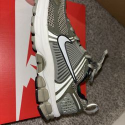 Sold Out Nike Vomero Womens Shoes 