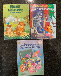 Happy House Vintage Book Lot: Popples, Berenstain Bears, Wicket