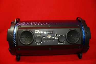 bazooka Bluetooth speaker SD card,slot USB port,FM radio