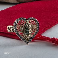 14K Yellow Gold, Heart-Shaped Lady of Guadalupe with Green and White Cubic Zirconia Ring Size 8, Solid Gold! 👌🎁Post Tags: Anillo de Oro